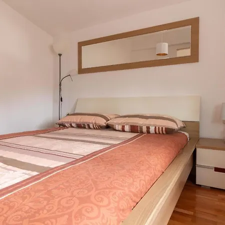 דירה Moderne In Privlaka Mit Terrasse, Grill Und Garten *